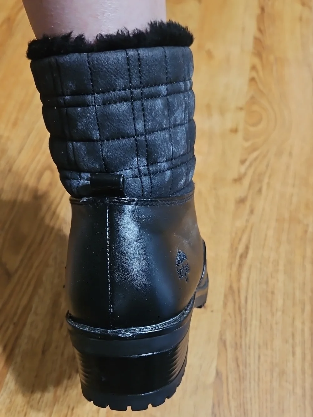 totes Black Quilted Faux-Fur Winter Ankle Boots